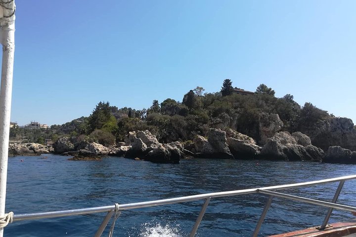 Taormina and Isola Bella Day Tour with Boat Trip from Messina