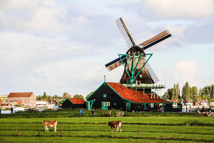 Day Trip to Zaanse Schans, Edam, Volendam and Marken from Amsterdam