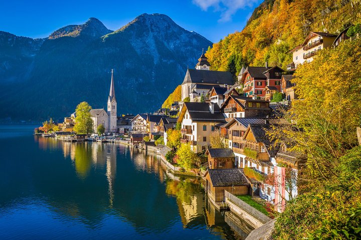 Customized Private Tour to Salzburg for Cruise Guests from Linz or Passau