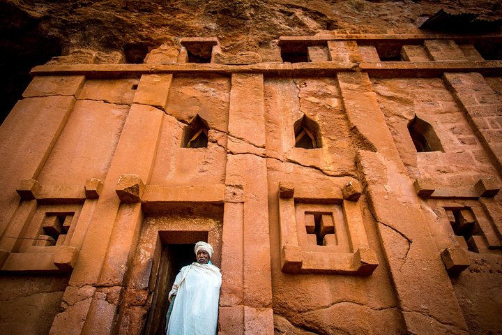 Lalibela Full Day Guided Tours With Hotel & Airport Pickup