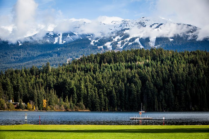 Whistler, Sea to Sky Gondola, & Shannon Falls Tour from Vancouver