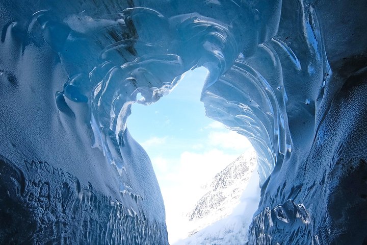 Chamonix & Mont Blanc Guided Day Trip with SkyView Panoramic bus