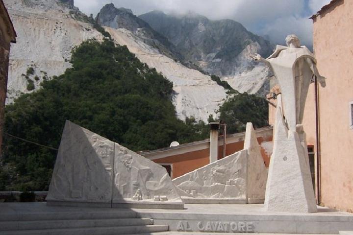 Carrara Marble Tour Small Group from Viareggio