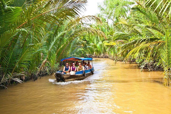 Cai Rang Floating Market & Mekong Delta 2-Day Tour from HCM City