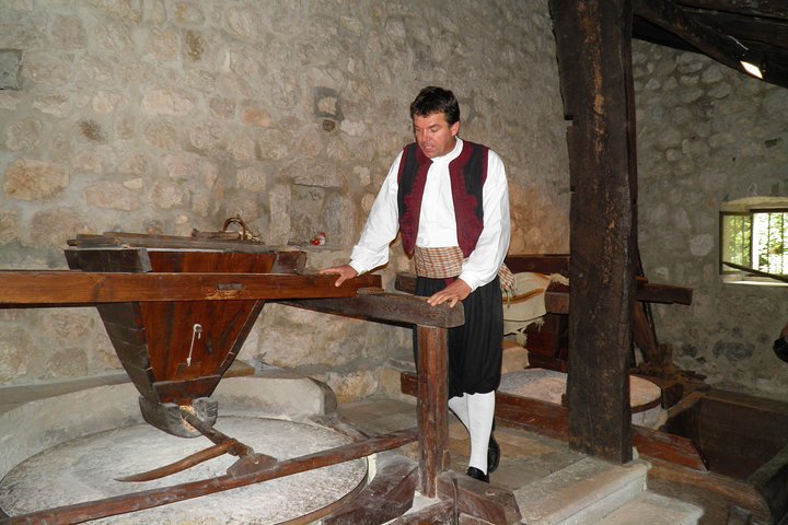 Konavle Valley Wine Tour from Dubrovnik -Train Ride &Wine Tasting