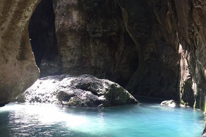 Bassin Bleu waterfalls adventure in Jacmel from PAP Haiti
