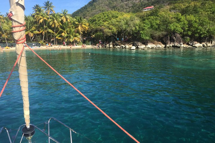 Full-Day Sailing and Snorkeling Excursion to Les Saintes