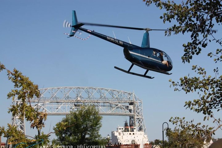 30-Mile North Shore Helicopter Tour