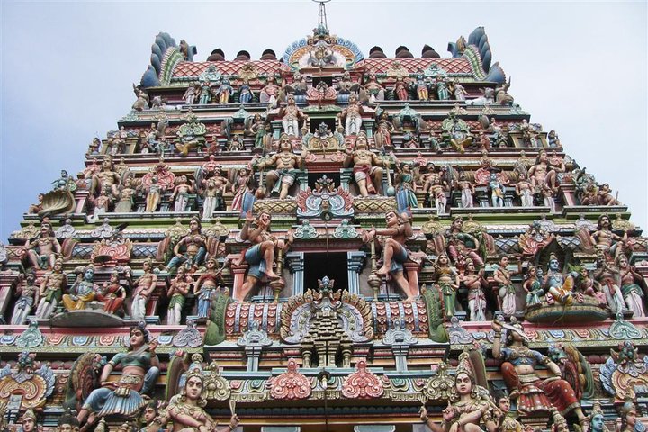 Explore Navagraha Temples Of The Sun, Moon, Venus & Rahu With Lunch