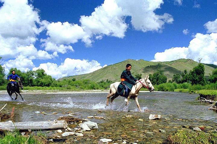 Horseback Riding Tour to Turtle Rock & Aryabal