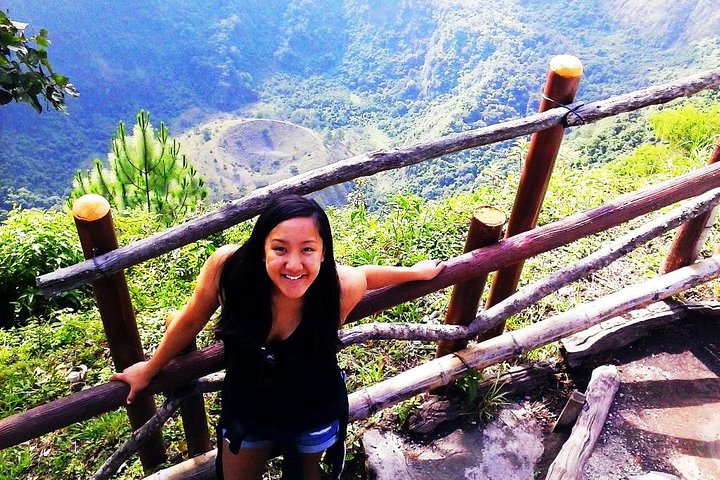 San Salvador Tour: Devil’s Door, Volcano, Slide & Historic Center