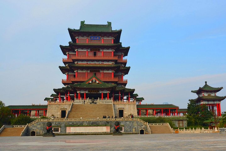 Private Day Tour: Nanchang City Highlights in One Day