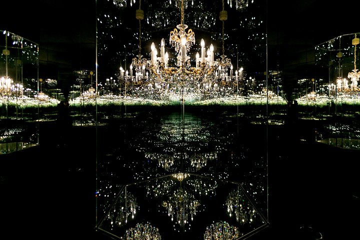 Swarovski Crystal Worlds Admission Ticket Including Shuttle Transfer from Innsbruck