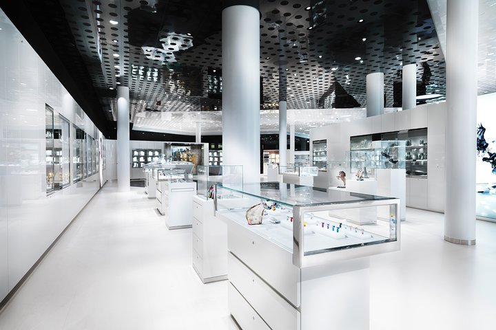 Swarovski Crystal Worlds Admission Ticket Including Shuttle Transfer from Innsbruck