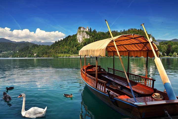 Lake Bled All inclusive tour from Ljubljana