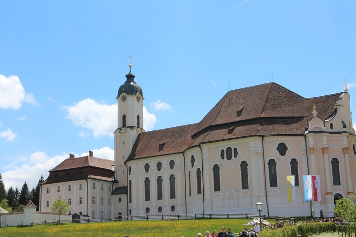 From Füssen: Neuschwanstein, Linderhof, and More Private Tour