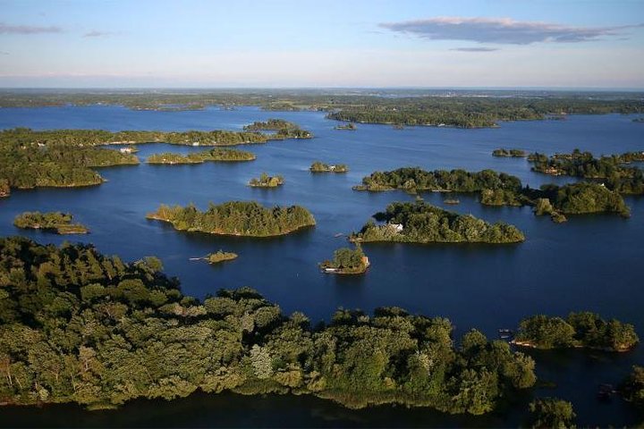 1000 Islands Canada (No passports required, Departing from the US