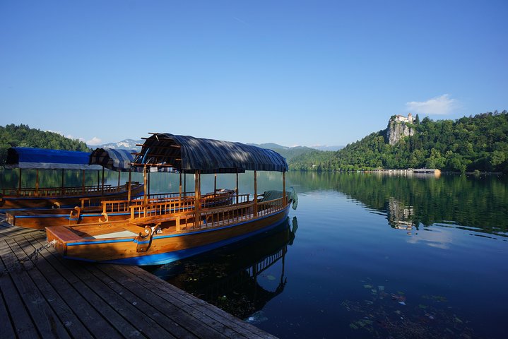 Slovenia in One Day: Small-Group Bled, Postojna Cave & Predjama