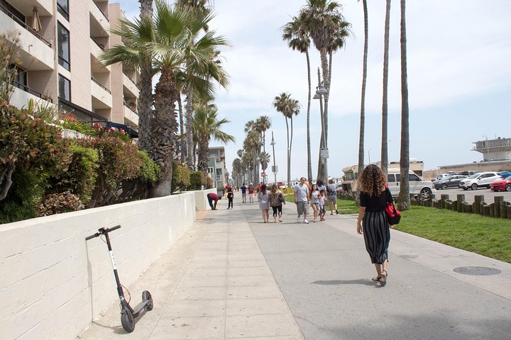 Anaheim to LA: Hollywood, Beaches & Famous Film Sites tour