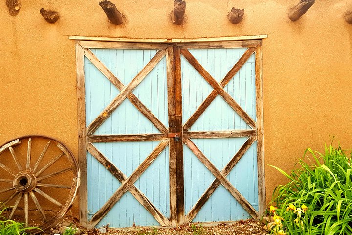 Taos Artisan Walking Tour + Chocolate
