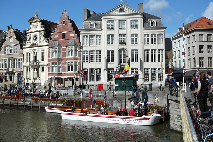 40-Minute Guided boat trip in medieval Ghent