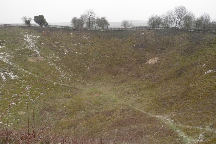 Full-Day Canadian WW1 Vimy and Somme Battlefield Tour from Arras