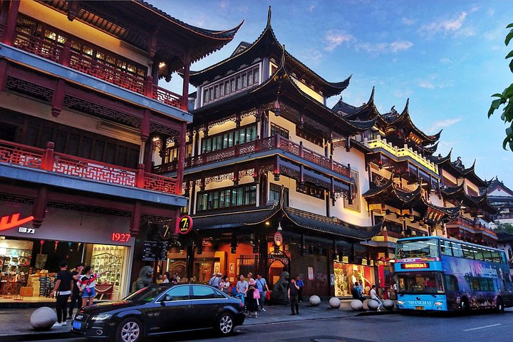 Zhujiajiao Water Town and Shanghai City Private Day Tour