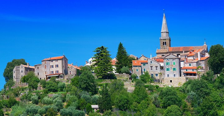 Day trip to Rovinj and Pula with lunch from Poreč