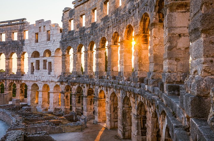 Day trip to Rovinj and Pula with lunch from Poreč