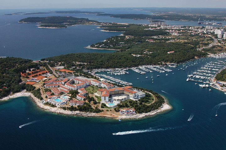 Day trip to Rovinj and Pula with lunch from Poreč