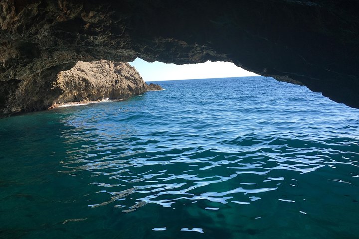 Kotor Private Boat Tour: Blue Cave & Lady of the Rocks (Up to 9)