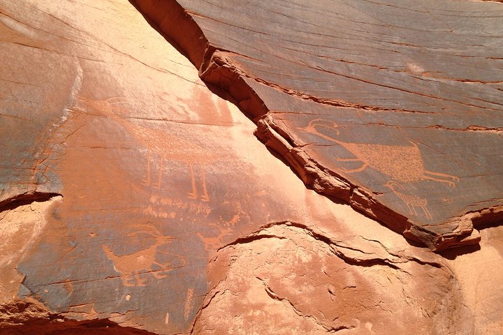 2.5 Hours of Monument Valley's Backcountry 4×4 Tour