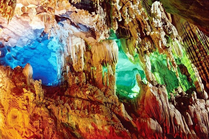 Deluxe Small Group Tour: Phong Nha Cave And Dark Cave 1 Day