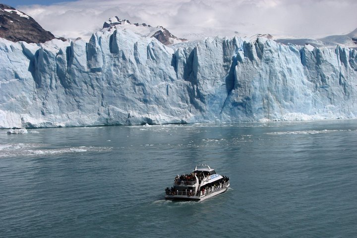 Perito Moreno Glacier Full Day Tour with Optional Boat Safari