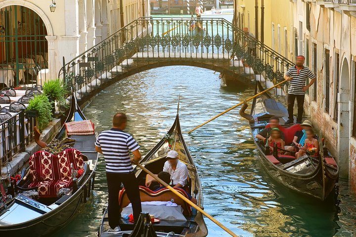 Venice Full-Day Tour from Lake Garda