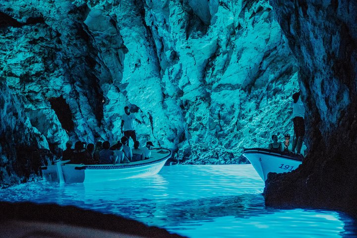 Blue Cave, Mamma Mia and Hvar, 5 Islands Speed boat Small group