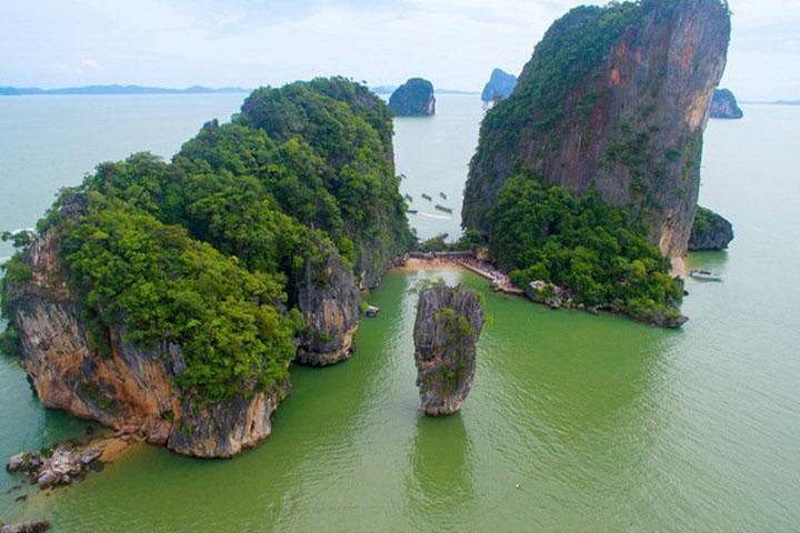 Amazing Phang Nga Bay Day Trip with Kayaking & Snorkelling