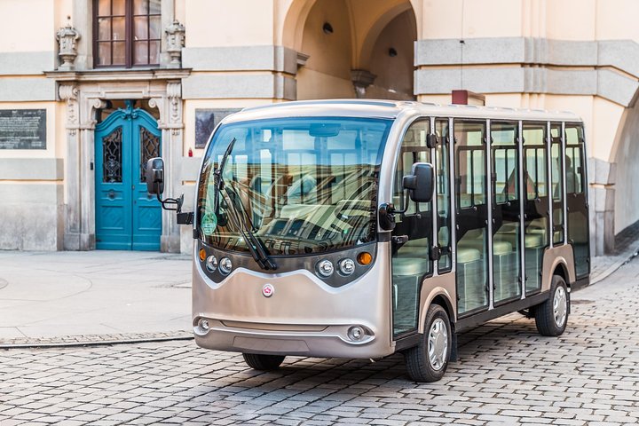 Wroclaw, 1- hour or 2-hours Group Tour by Electric Car