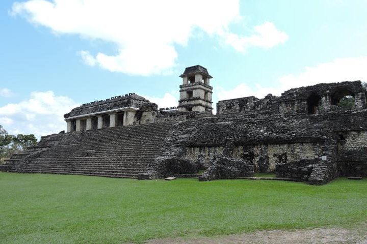 Palenque Archaeological site from Villahermosa City or airport