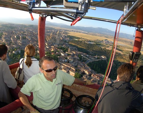 Hot-Air Balloon Ride over Segovia with Optional Transport from Madrid