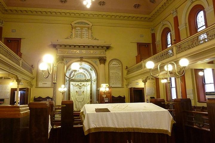 Jewish Melbourne- down under-synagogues- schools- kosher.