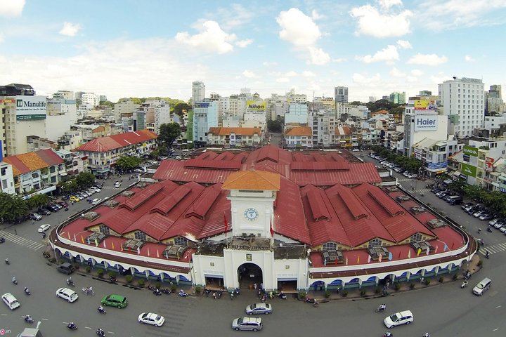 Small-group Saigon City Tour: 4-Hour Must-see Iconic Landmarks