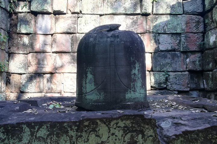 Private tour to Koh ker and Preah Vihear temple from Siem Reap