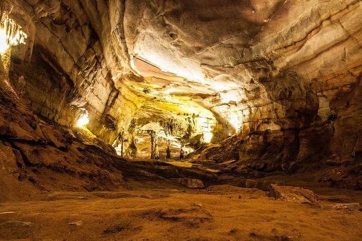 Deluxe Small Group Tour: Phong Nha Cave And Dark Cave 1 Day