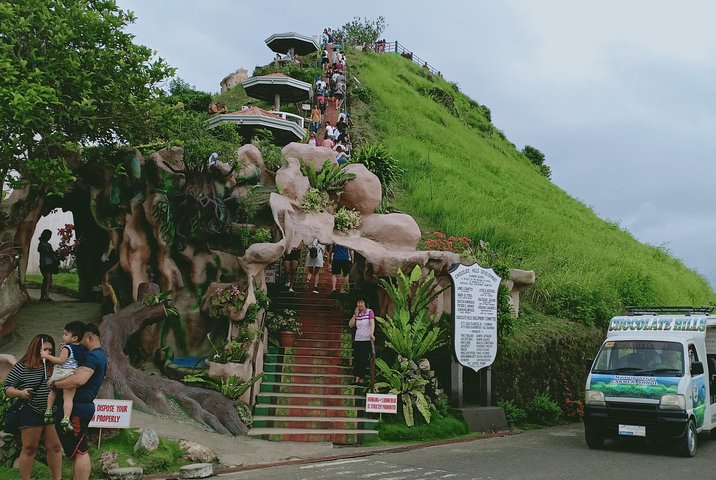Private Day Trip Cebu to Bohol w/ Chocolate Hills & Loboc Cruise