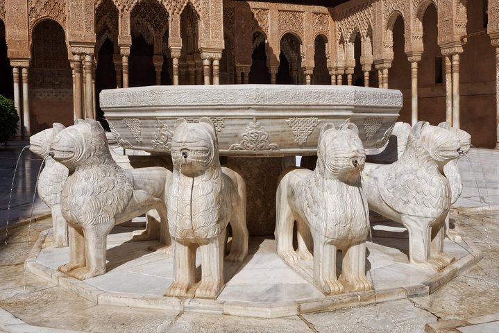 Granada Day Trip: Alhambra & Nazaries Palaces from Seville