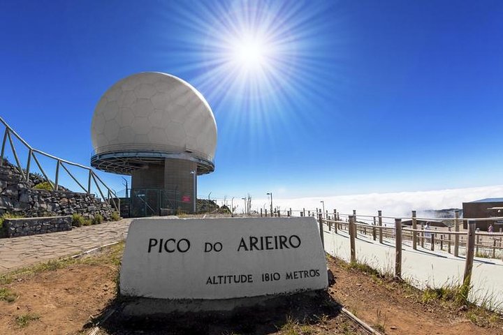 Pico Arieiro To Pico Ruivo/With Trail entry Fee Included PR 1 + 1.2