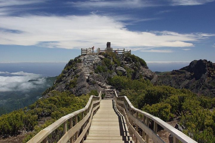 Pico Arieiro To Pico Ruivo/With Trail entry Fee Included PR 1 + 1.2
