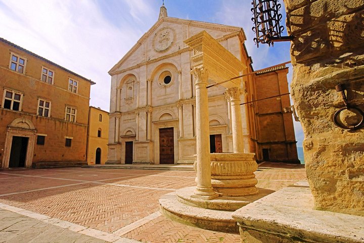 Small-Group Montepulciano and Pienza Day Trip from Siena