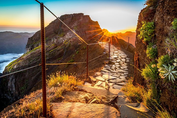 Pico Arieiro To Pico Ruivo/With Trail entry Fee Included PR 1 + 1.2